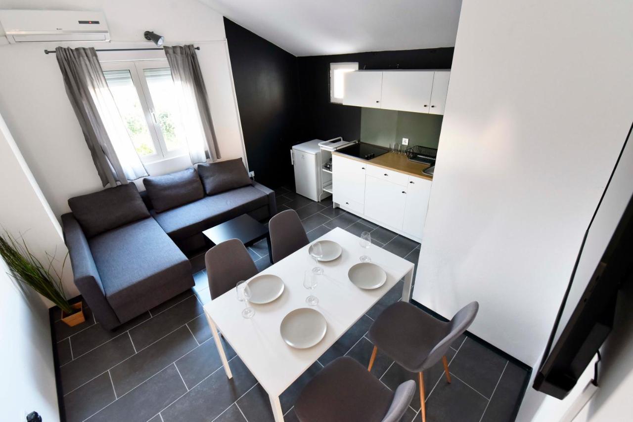 Apartmani Vinetan Betina  Zewnętrze zdjęcie